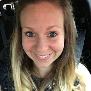 Meet your Posher, Candace